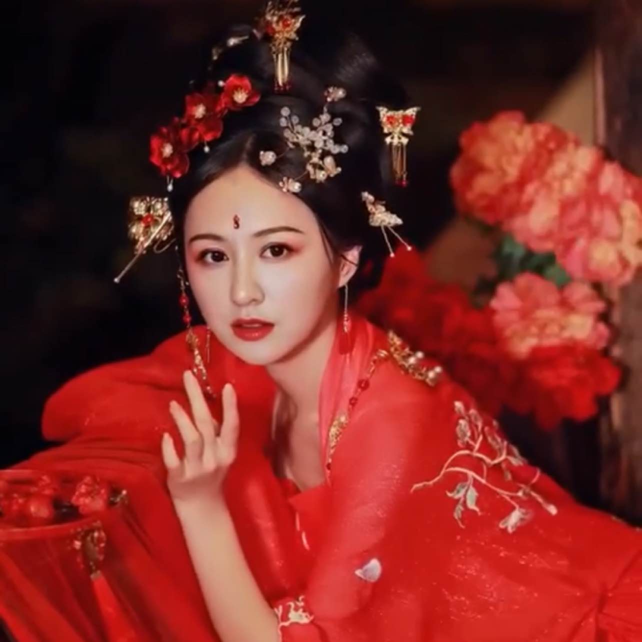 凹凸萌