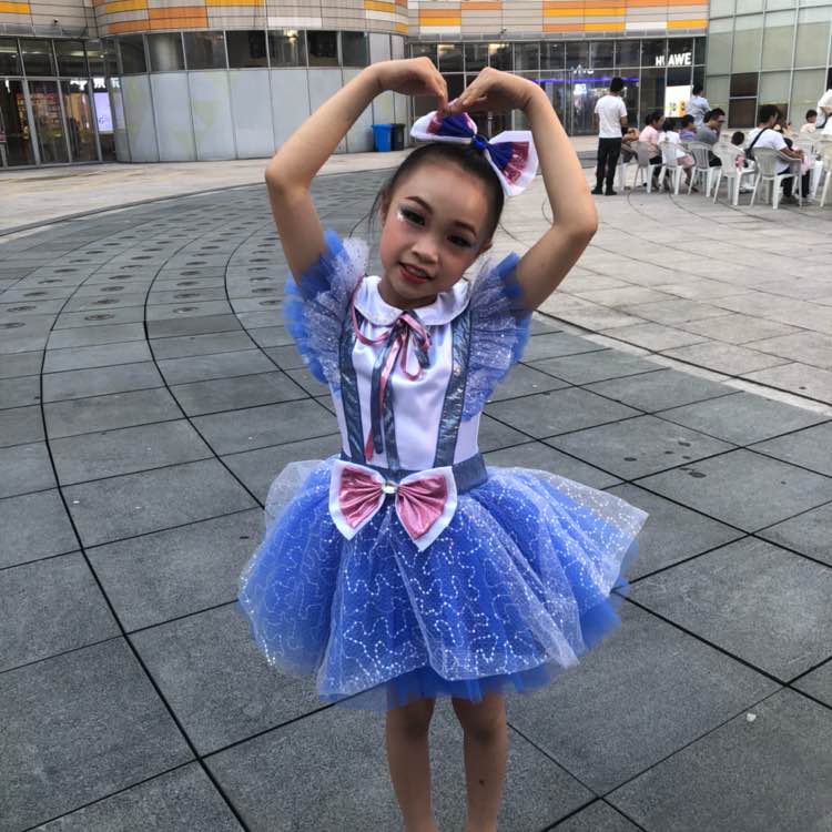 华华